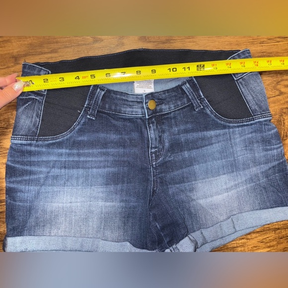 Liz Lange Maternity Midi Shorts Size Small (4/6) - Picture 3 of 7